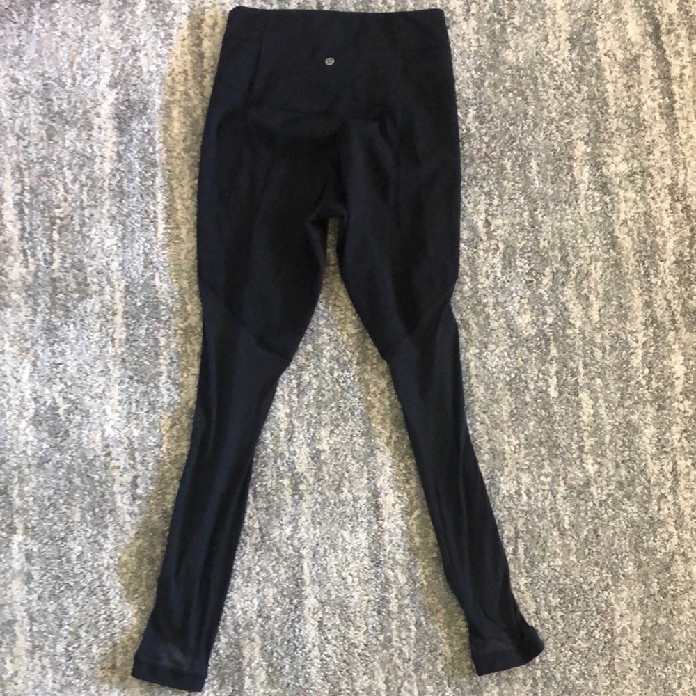 Lululemon leggings size 8